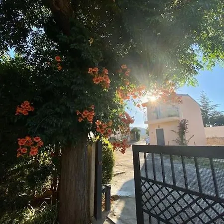 Сasa de vacaciones Casetta Silenziosa In Collina A 2 Passi Dal Mare San Sostene Marina