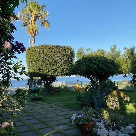 Casetta Silenziosa In Collina A 2 Passi Dal Mare Сasa de vacaciones *